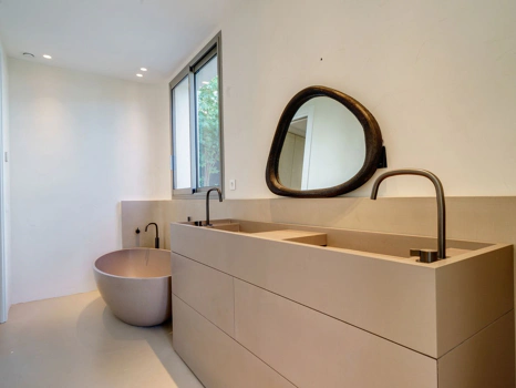 Villa for sale in Estepona