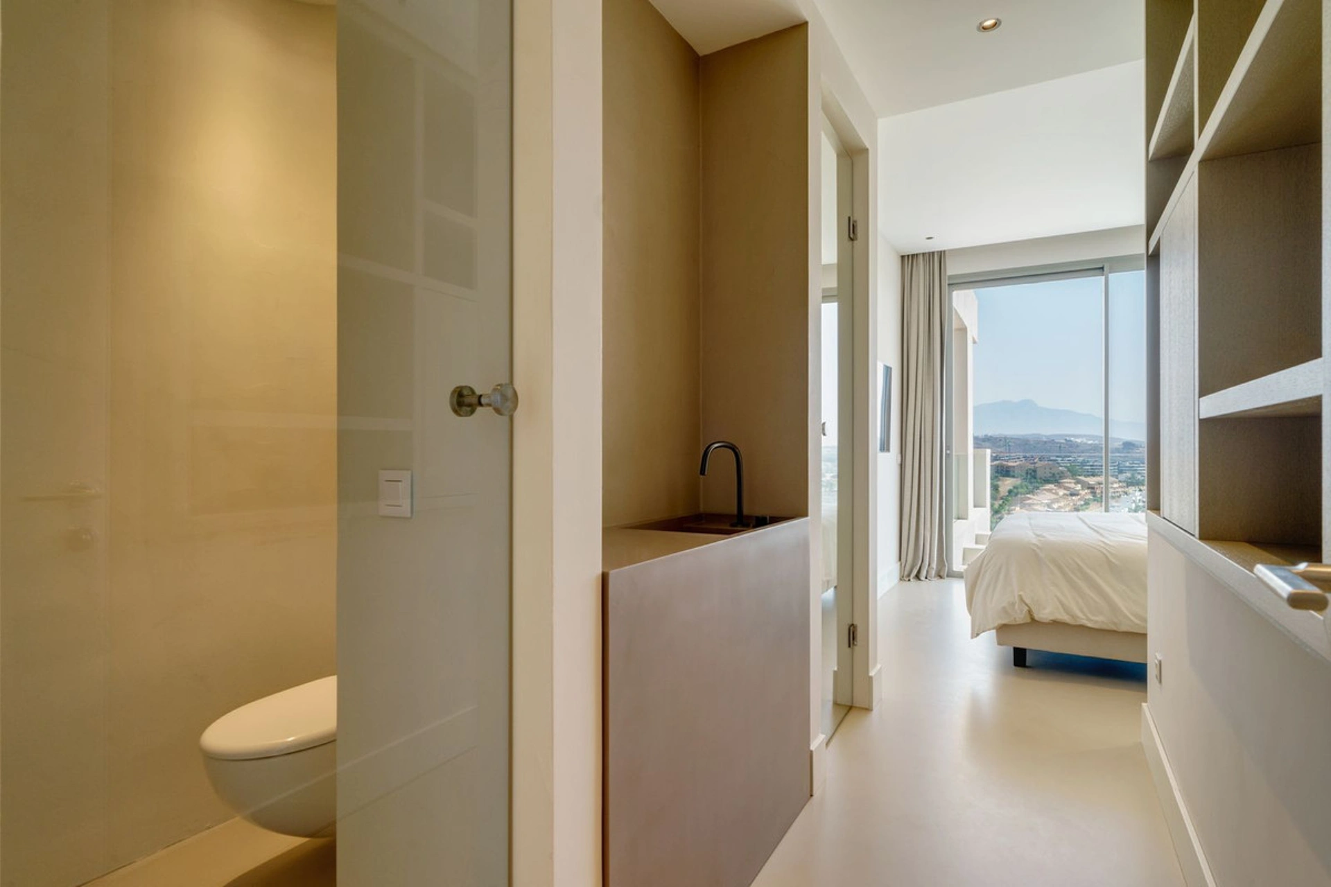 Villa for sale in Estepona