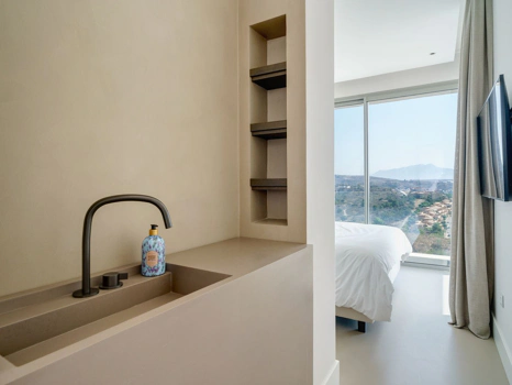 Villa for sale in Estepona