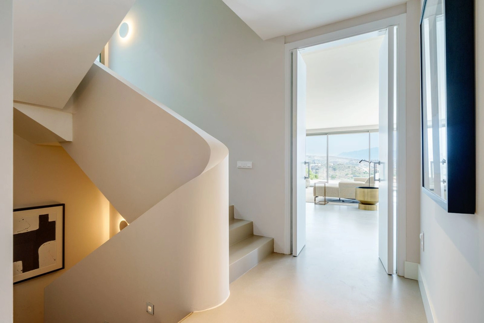 Villa for sale in Estepona