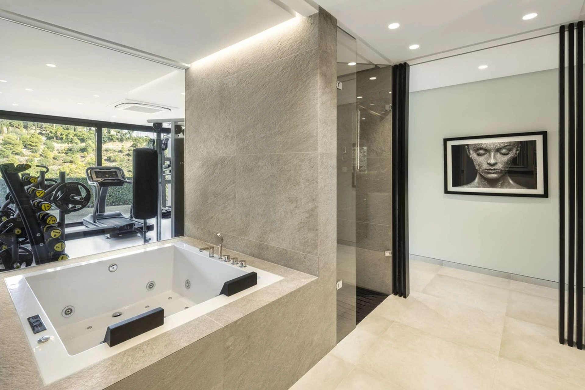 Villa for sale in El Madroñal, Benahavis