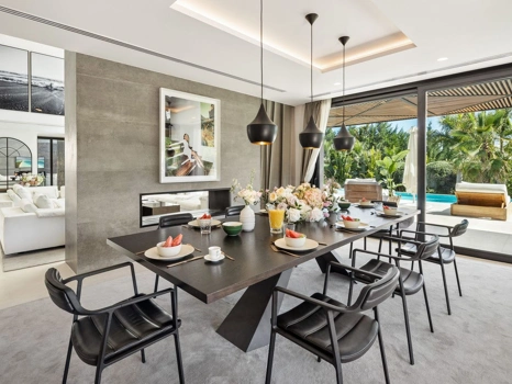 Villa en venta en Nueva Andalucia, Marbella