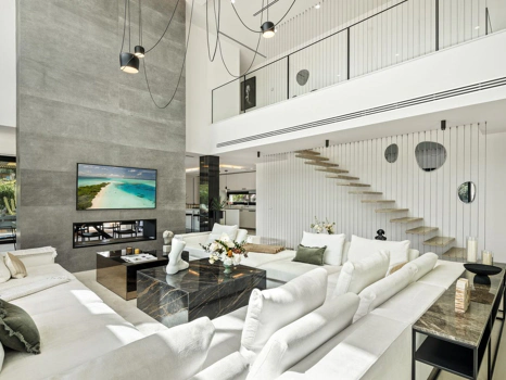 Villa en venta en Nueva Andalucia, Marbella