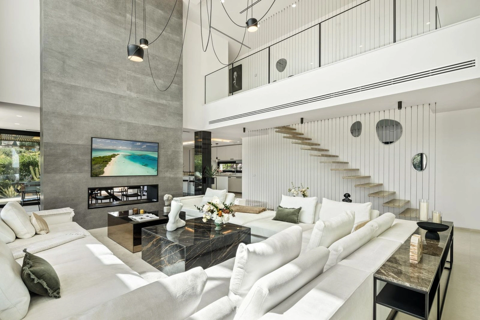 Villa en venta en Nueva Andalucia, Marbella