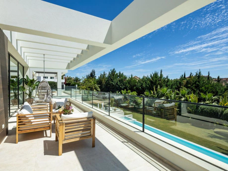 Villa en venta en Nueva Andalucia, Marbella