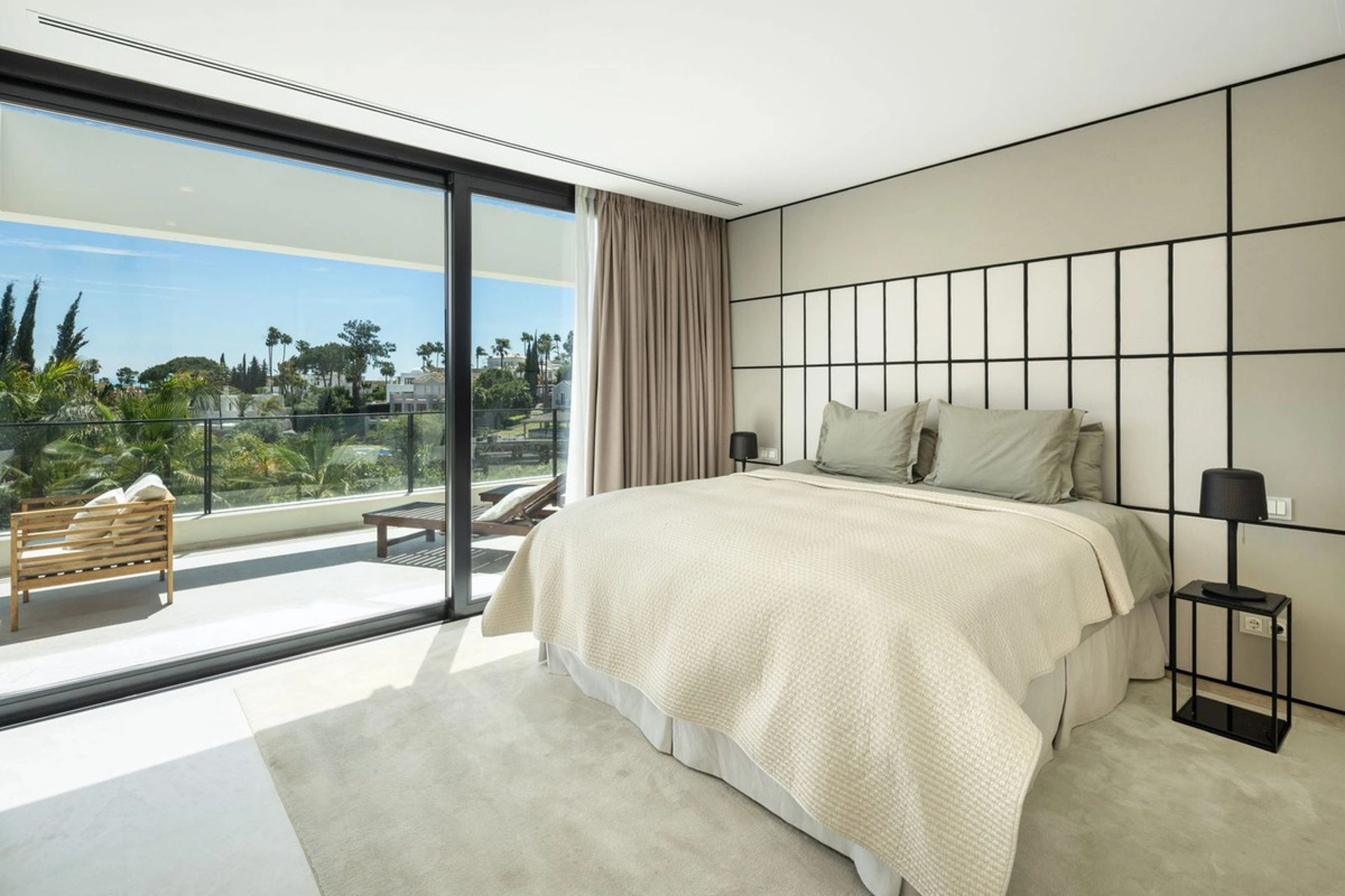 Villa en venta en Nueva Andalucia, Marbella