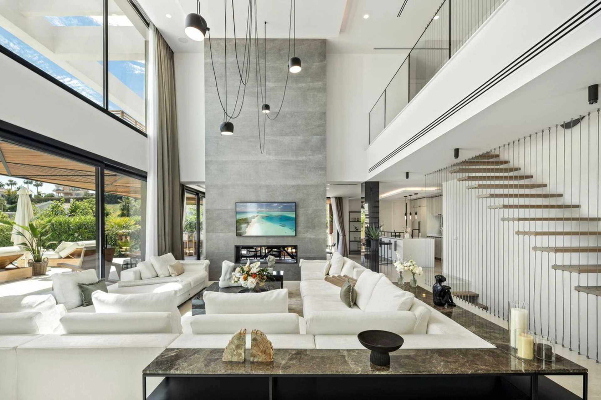 Villa en venta en Nueva Andalucia, Marbella