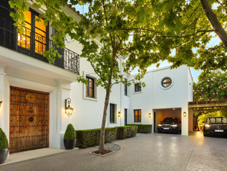 Villa for sale in Sierra Blanca, Marbella Golden Mile