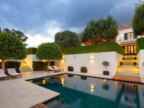 Villa for sale in Sierra Blanca, Marbella Golden Mile