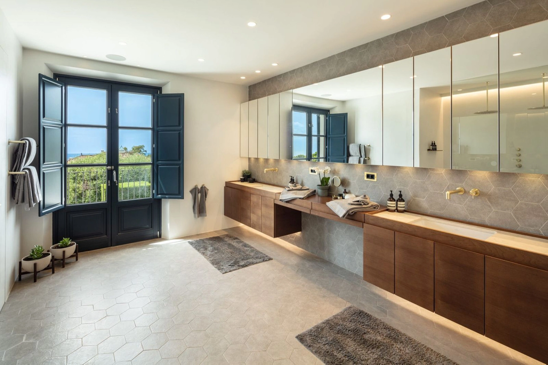Villa for sale in Sierra Blanca, Marbella Golden Mile