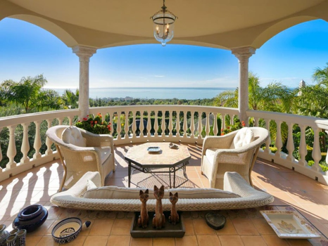 Villa for sale in Sierra Blanca, Marbella Golden Mile