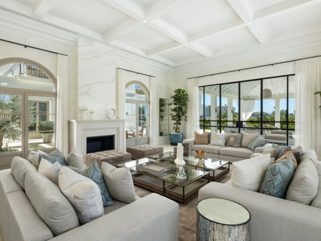 Villa en venta en Nueva Andalucia, Marbella