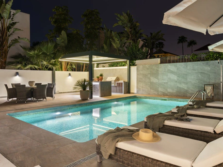 Villa for sale in Nueva Andalucia, Marbella