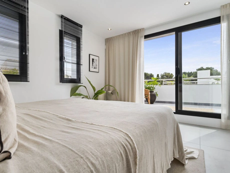 Villa for sale in Nueva Andalucia, Marbella