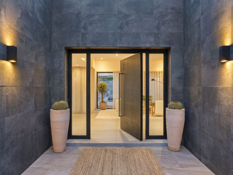 Villa for sale in Nueva Andalucia, Marbella