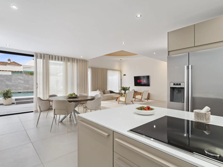Villa for sale in Nueva Andalucia, Marbella
