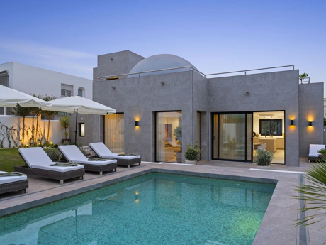 Villa for sale in Nueva Andalucia, Marbella