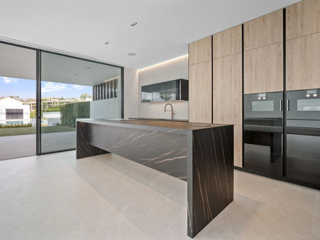 Villa for sale in Marbella Golden Mile