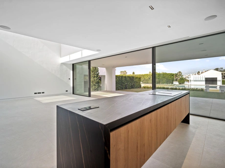 Villa for sale in Marbella Golden Mile