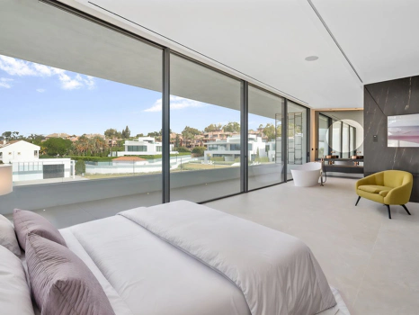 Villa for sale in Marbella Golden Mile