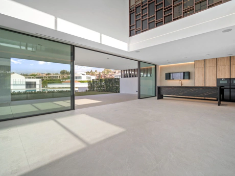 Villa for sale in Marbella Golden Mile