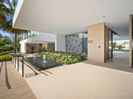 Villa for sale in Marbella Golden Mile