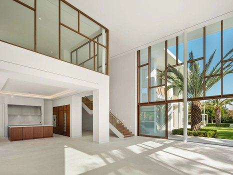 Villa for sale in Casares