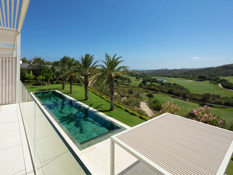 Villa for sale in Casares
