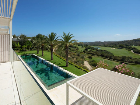 Villa for sale in Casares
