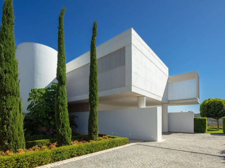 Villa for sale in Casares