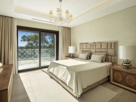 Villa en venta en Nueva Andalucia, Marbella