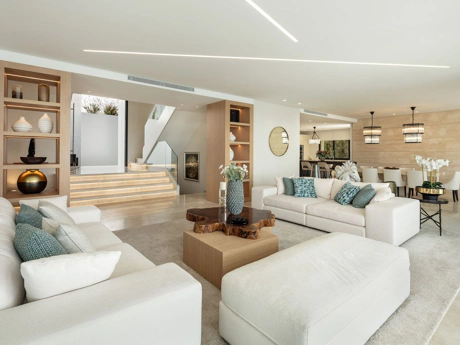 Villa for sale in Benahavis