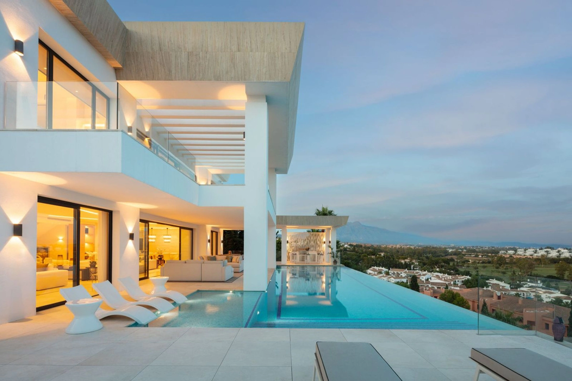 Villa en venta en Benahavis
