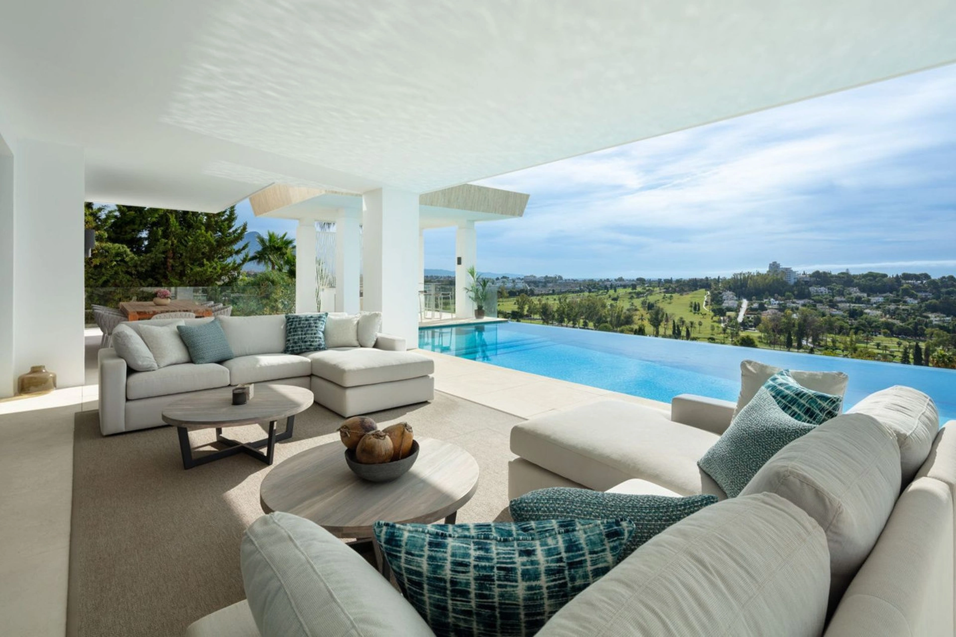 Villa en venta en Benahavis