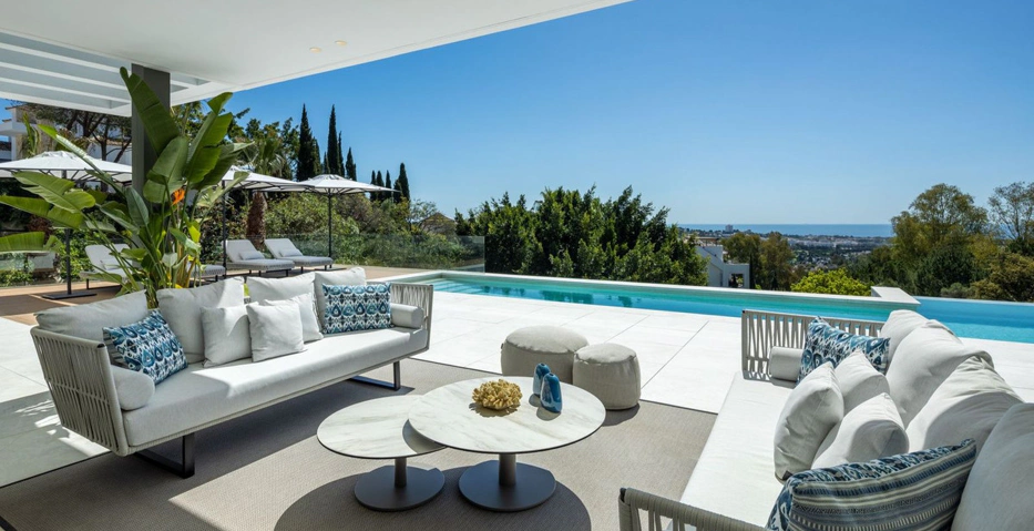 Villa for sale in La Quinta, Benahavis