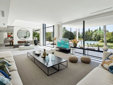 Villa Natura, Marbella East – Award-Winning Luxury with Sea & Mountain Views