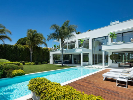 Villa Natura, Marbella East – Award-Winning Luxury with Sea & Mountain Views