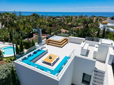 Villa Natura, Marbella East – Award-Winning Luxury with Sea & Mountain Views