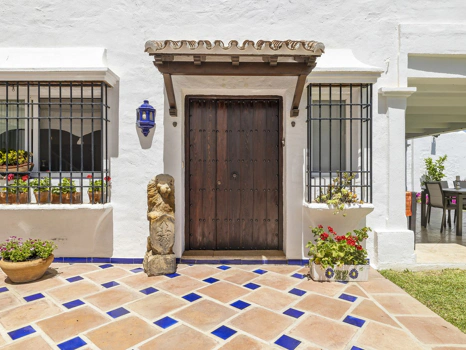Adosado en venta en Nueva Andalucia, Marbella