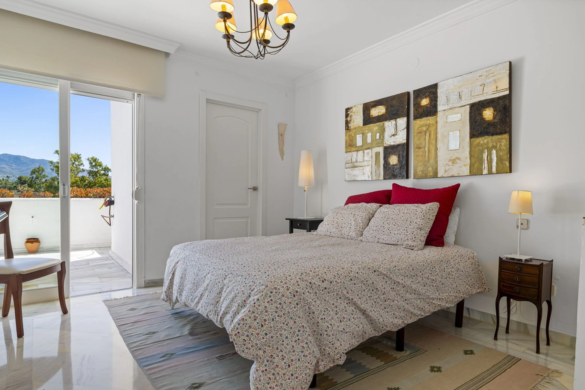 Adosado en venta en Nueva Andalucia, Marbella