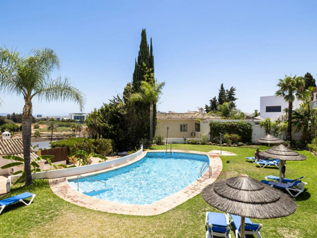 Adosado en venta en Nueva Andalucia, Marbella