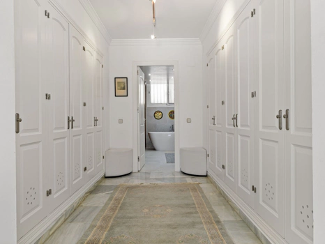Adosado en venta en Nueva Andalucia, Marbella
