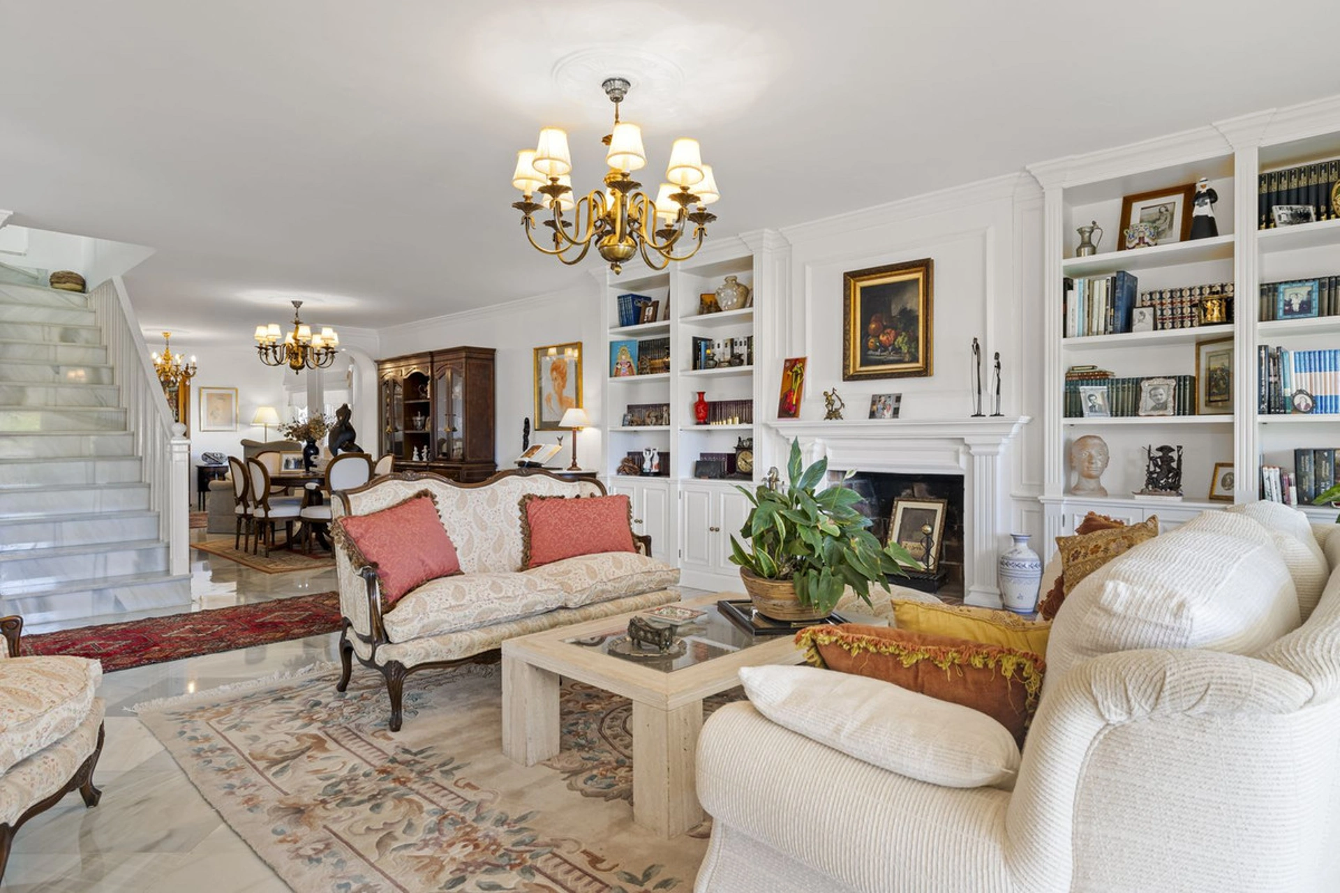 Adosado en venta en Nueva Andalucia, Marbella