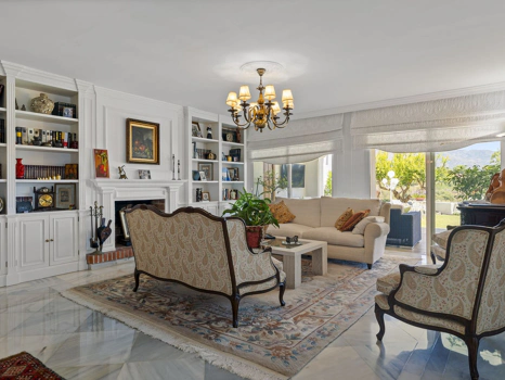 Adosado en venta en Nueva Andalucia, Marbella