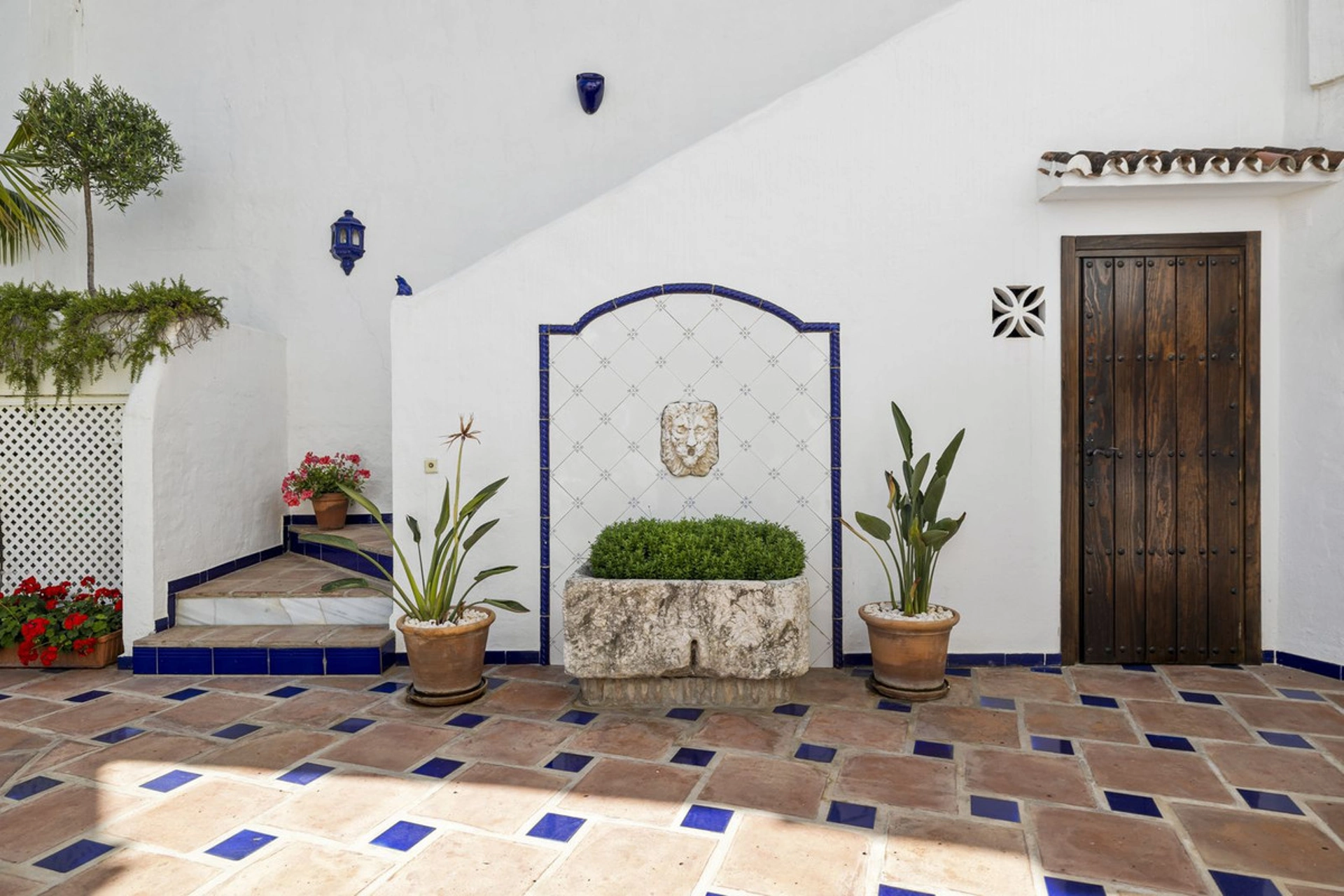 Adosado en venta en Nueva Andalucia, Marbella