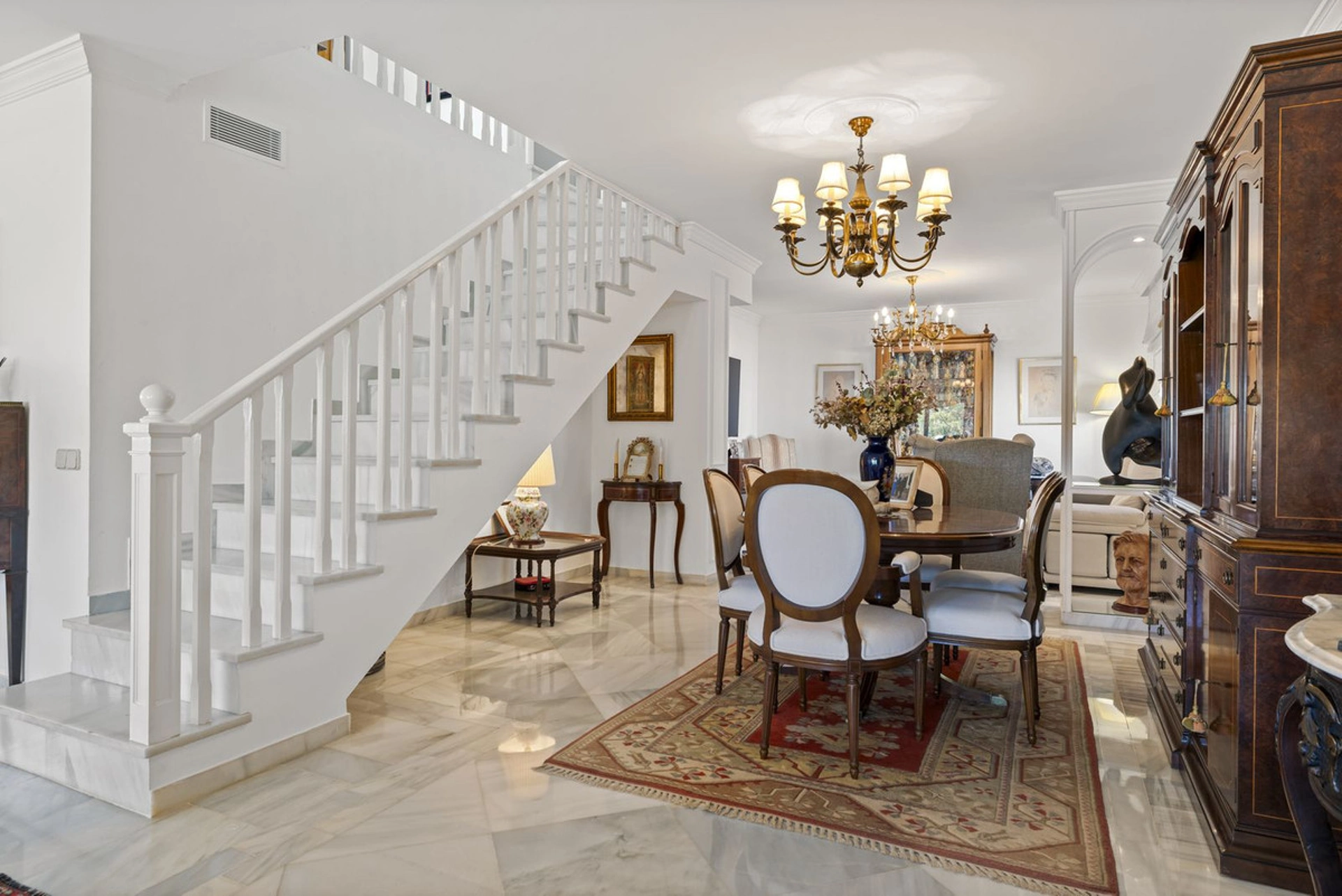 Adosado en venta en Nueva Andalucia, Marbella