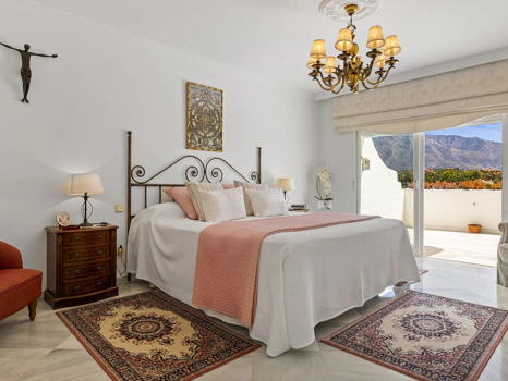 Adosado en venta en Nueva Andalucia, Marbella