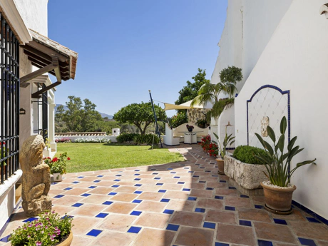 Adosado en venta en Nueva Andalucia, Marbella