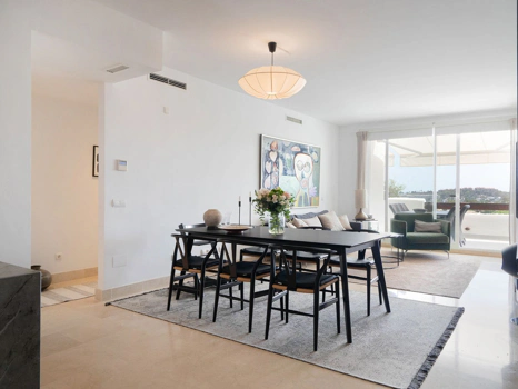 Apartamento en venta en Nueva Andalucia, Marbella