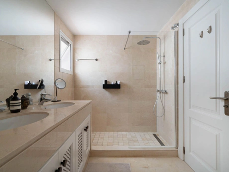Apartment for sale in Nueva Andalucia, Marbella